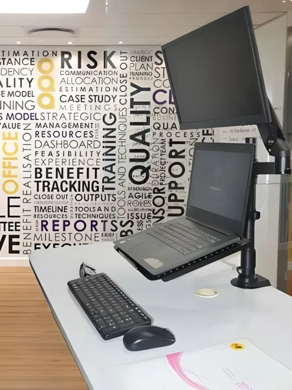 D_NQ_NP_2X_701359-MLA99990714401_112025-F Soporte Doble de Escritorio – Monitor + Portátil (22″–32″) H180‑FP2