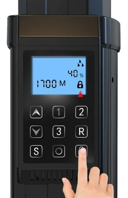 Soporte móvil motorizado TV / monitor 75″-110″ (hasta 136.4 kg)